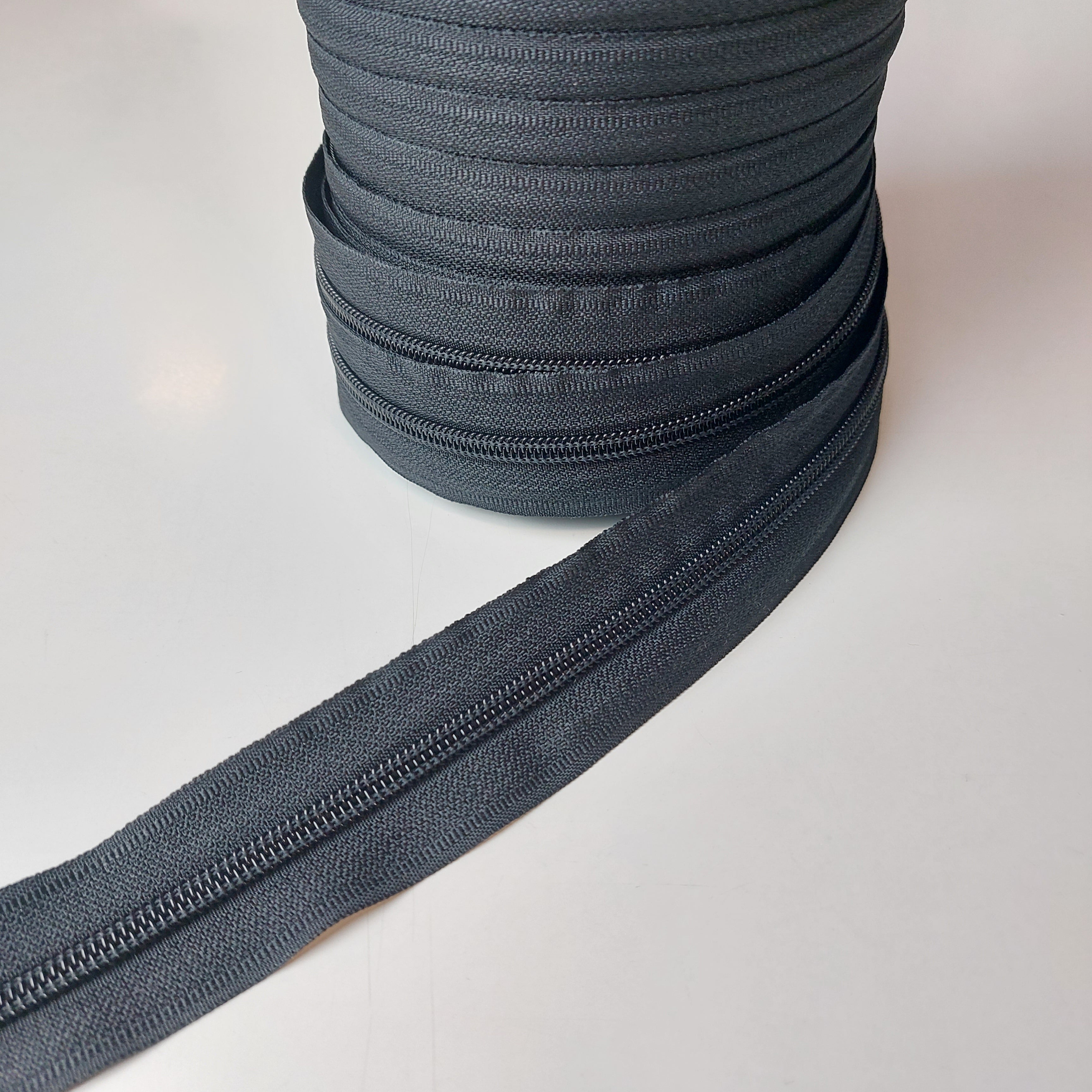 Cremallera continua NEGRA SIN CARRO para Carro N°5