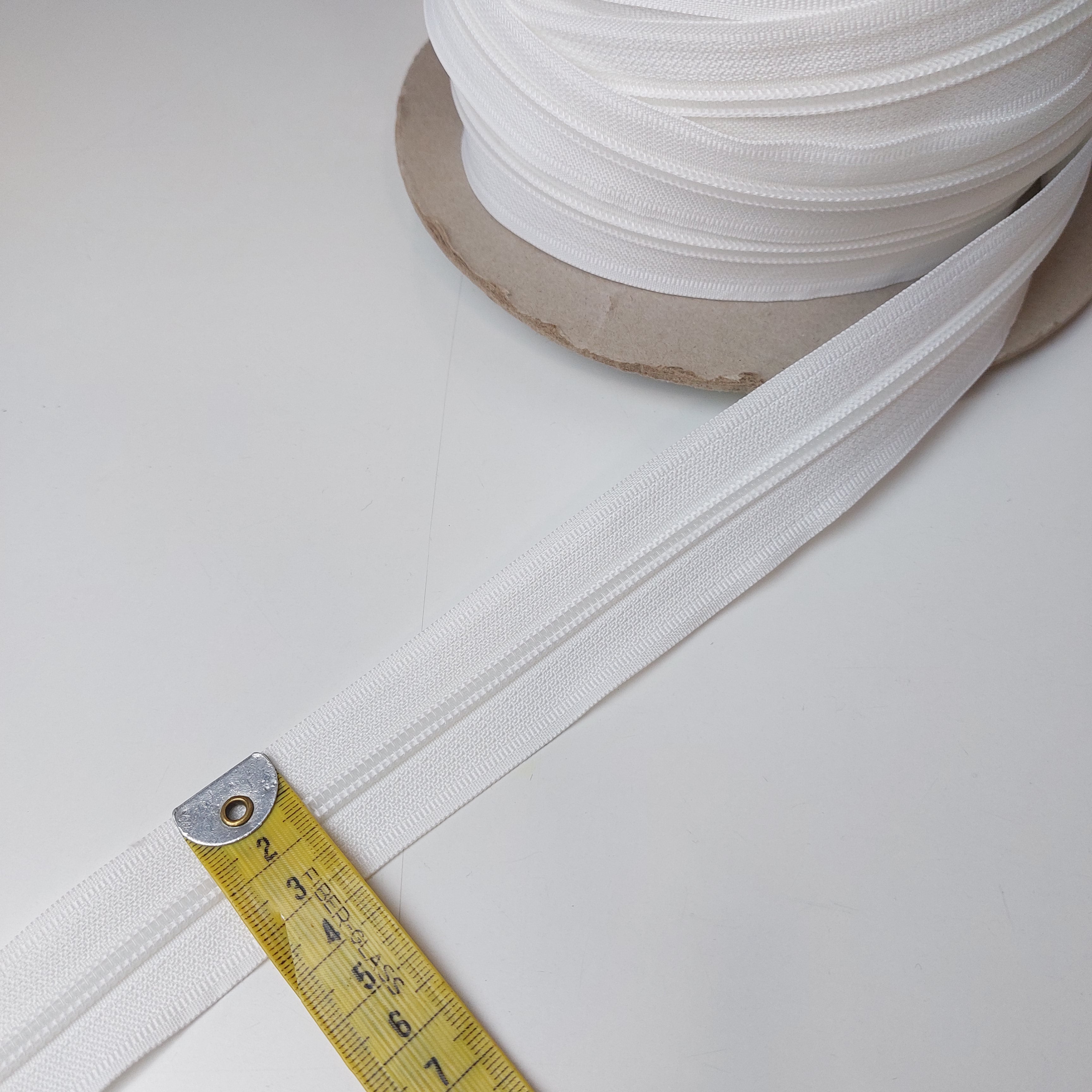 Cremallera continua BLANCA SIN CARRO para Carro N°5