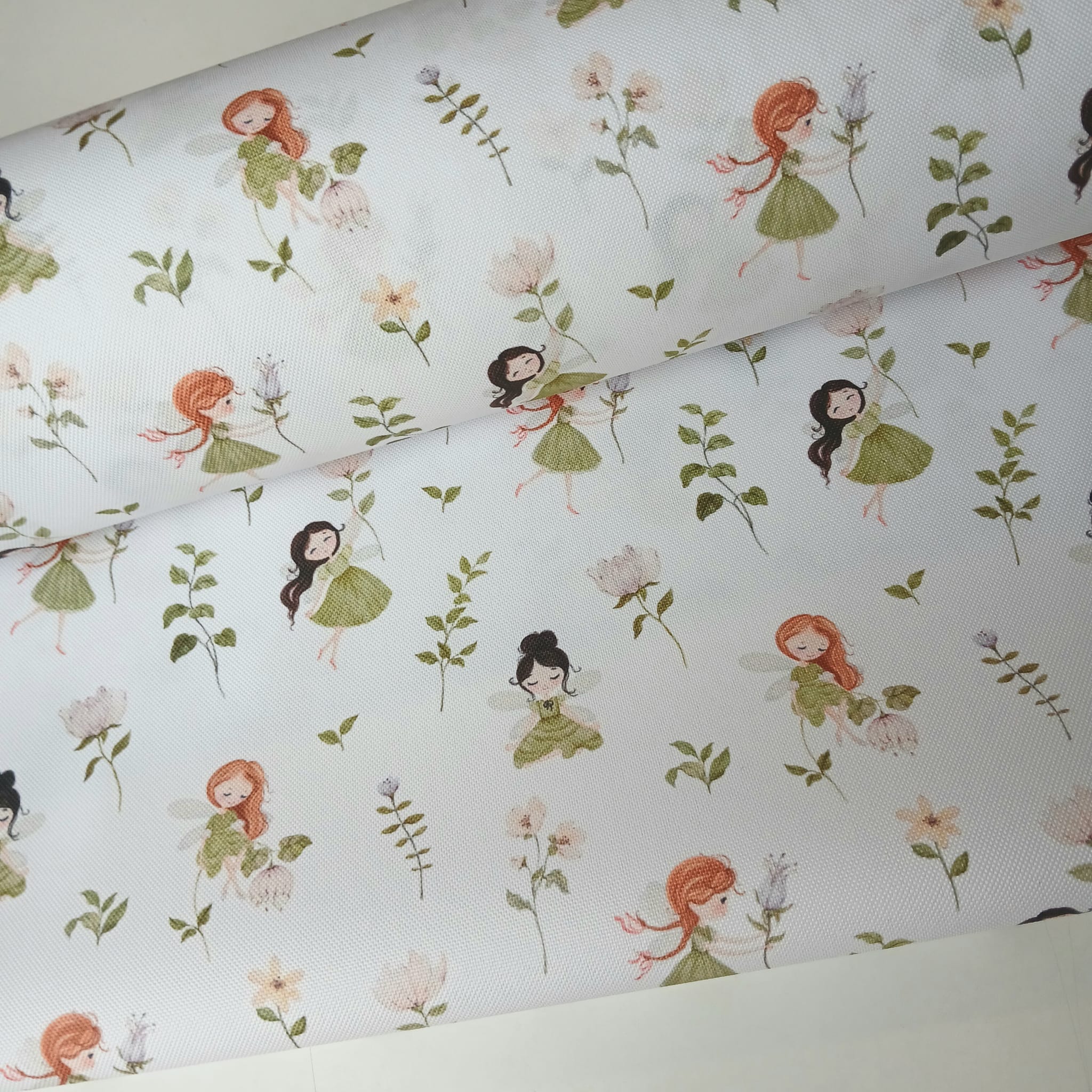 tela-inpermeable-hadas-ramitas